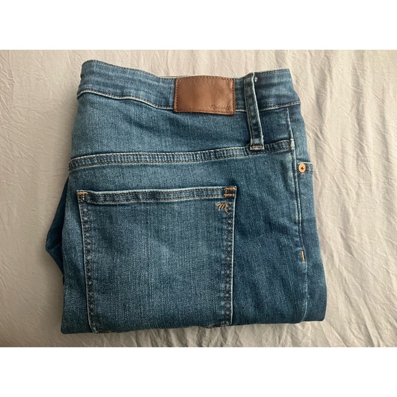Madewell high rise jeans - Picture 5 of 9
